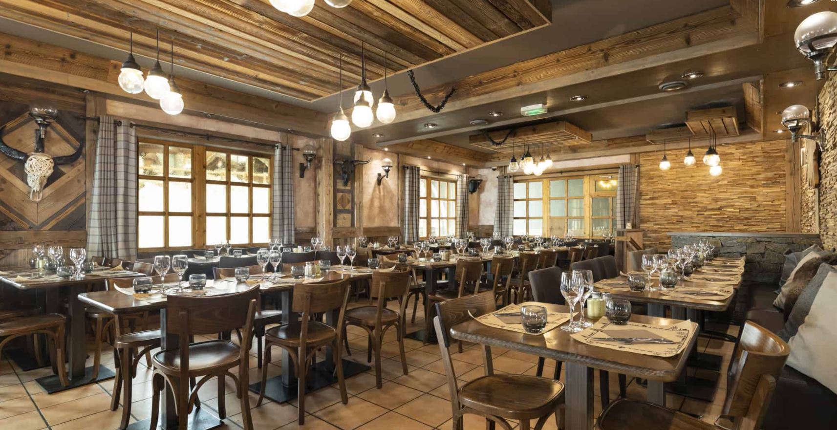 The auberge restaurant at Les Balcons Platinum Val Thorens