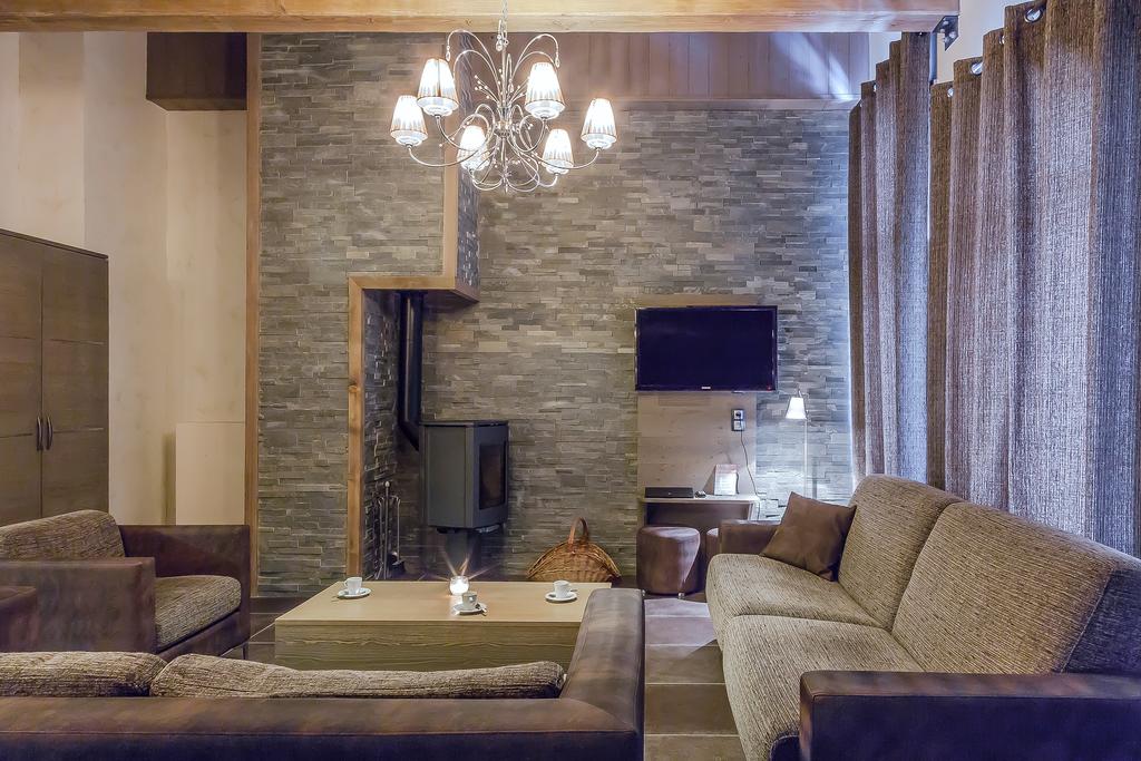 Living area of a typical apartment in Les Balcons PLatinum Val Thorens