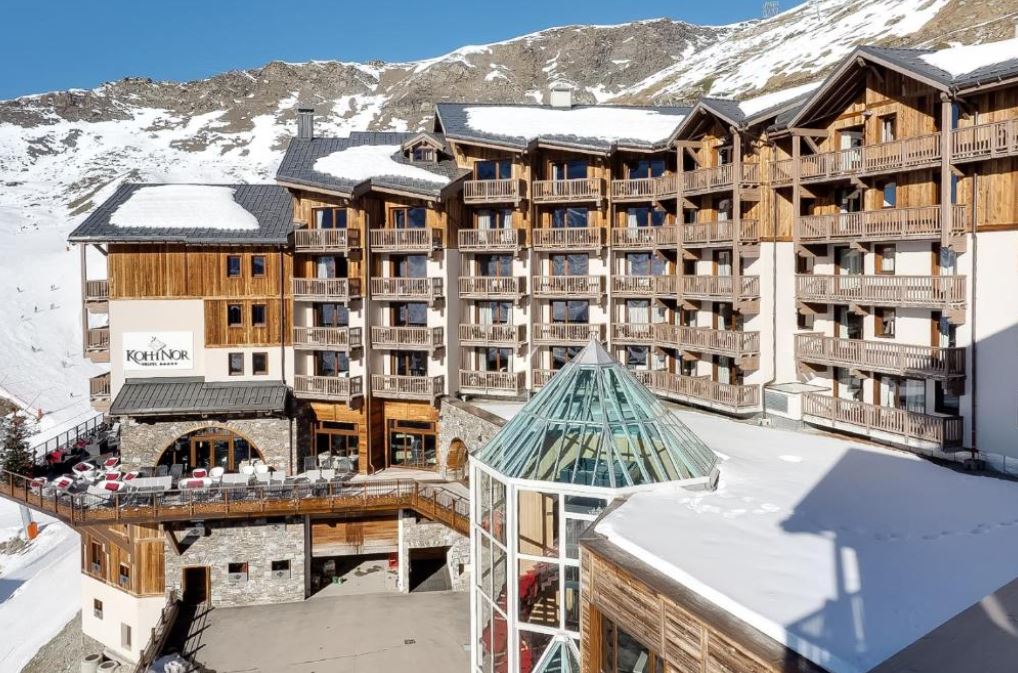 This is an image of the exterior of Koh-I Nor Val Thorens