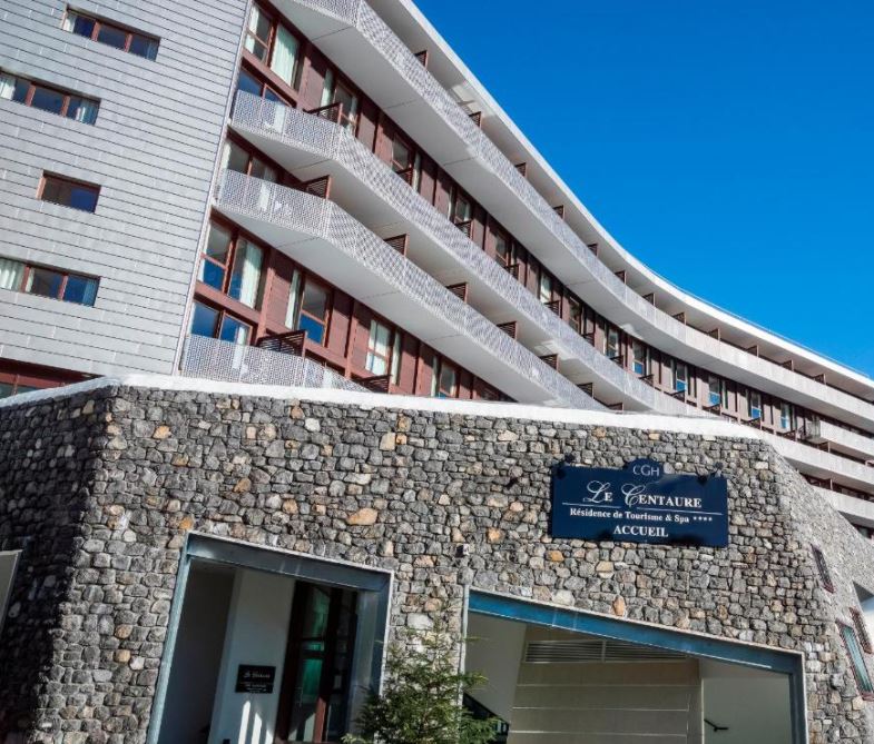 This is an image of the exterior of the apartment block at Le Centaure Flaine