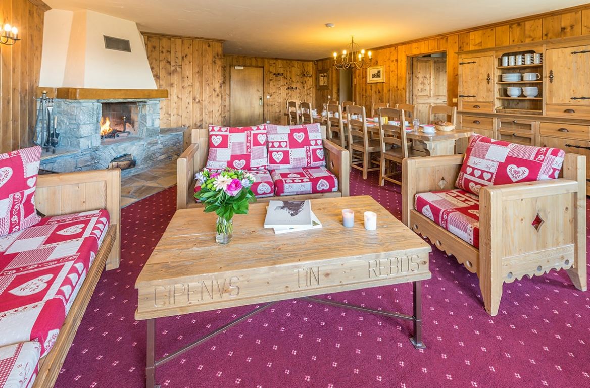 A photo of an 12 person apartment at Chalet Le Refuge