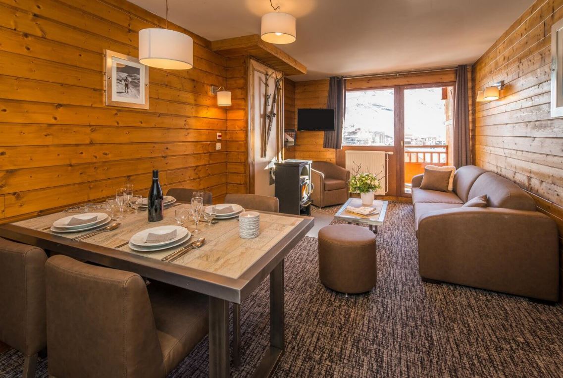 An image of the 6 person comfort apartment at Chalet Val 2400