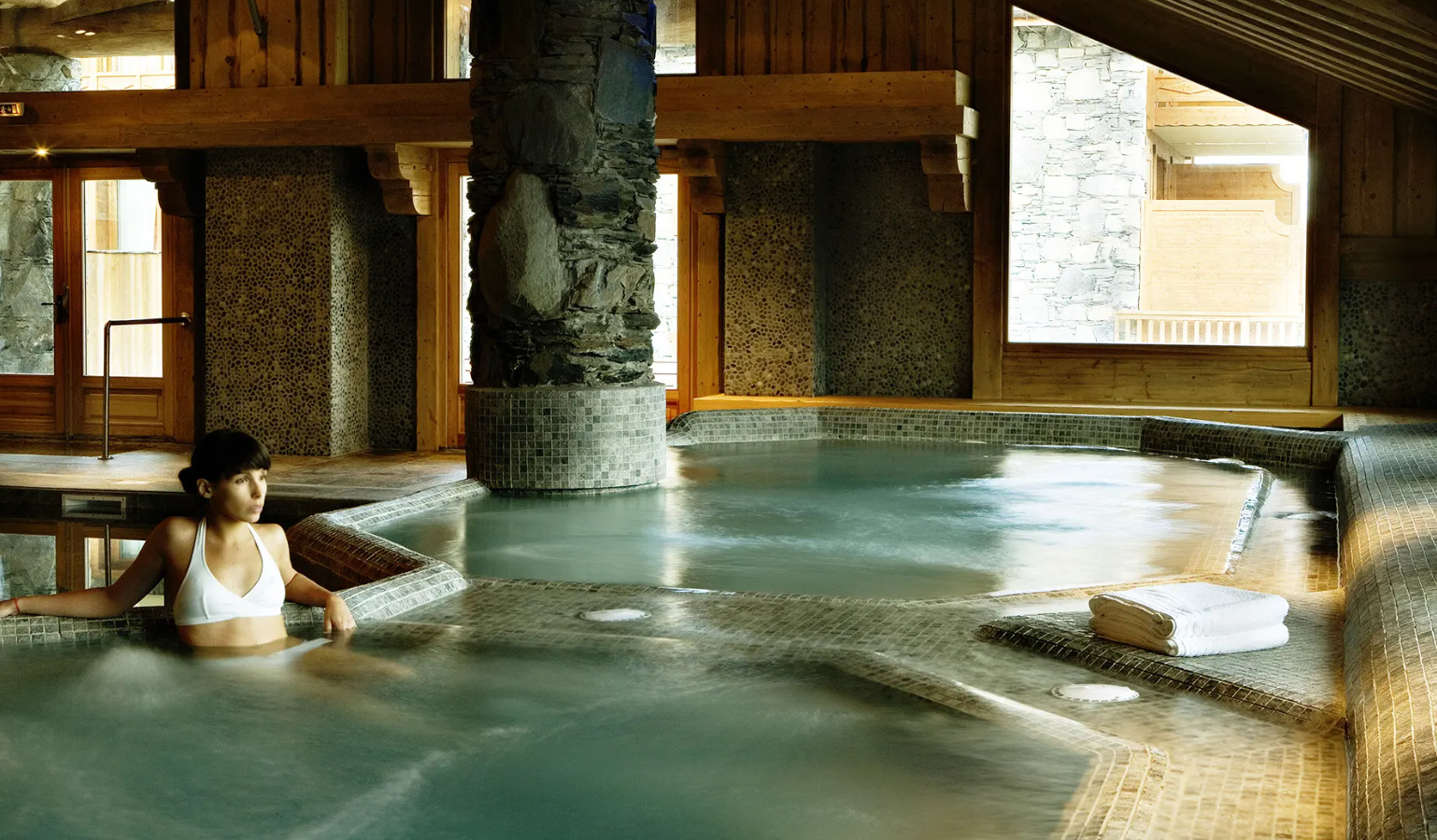 An image of the Jacuzzis at Les Cimes Blanches La Rosiere