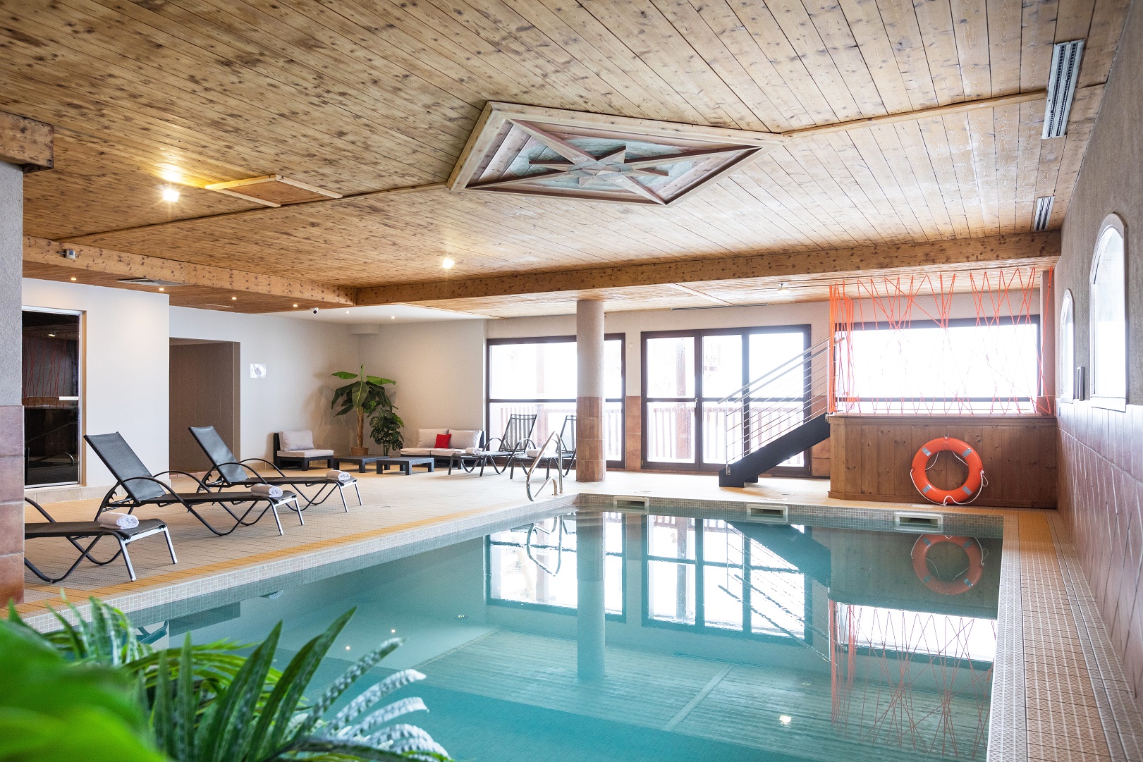 An image of the swimming pool at Chalet Des Neiges Hermine