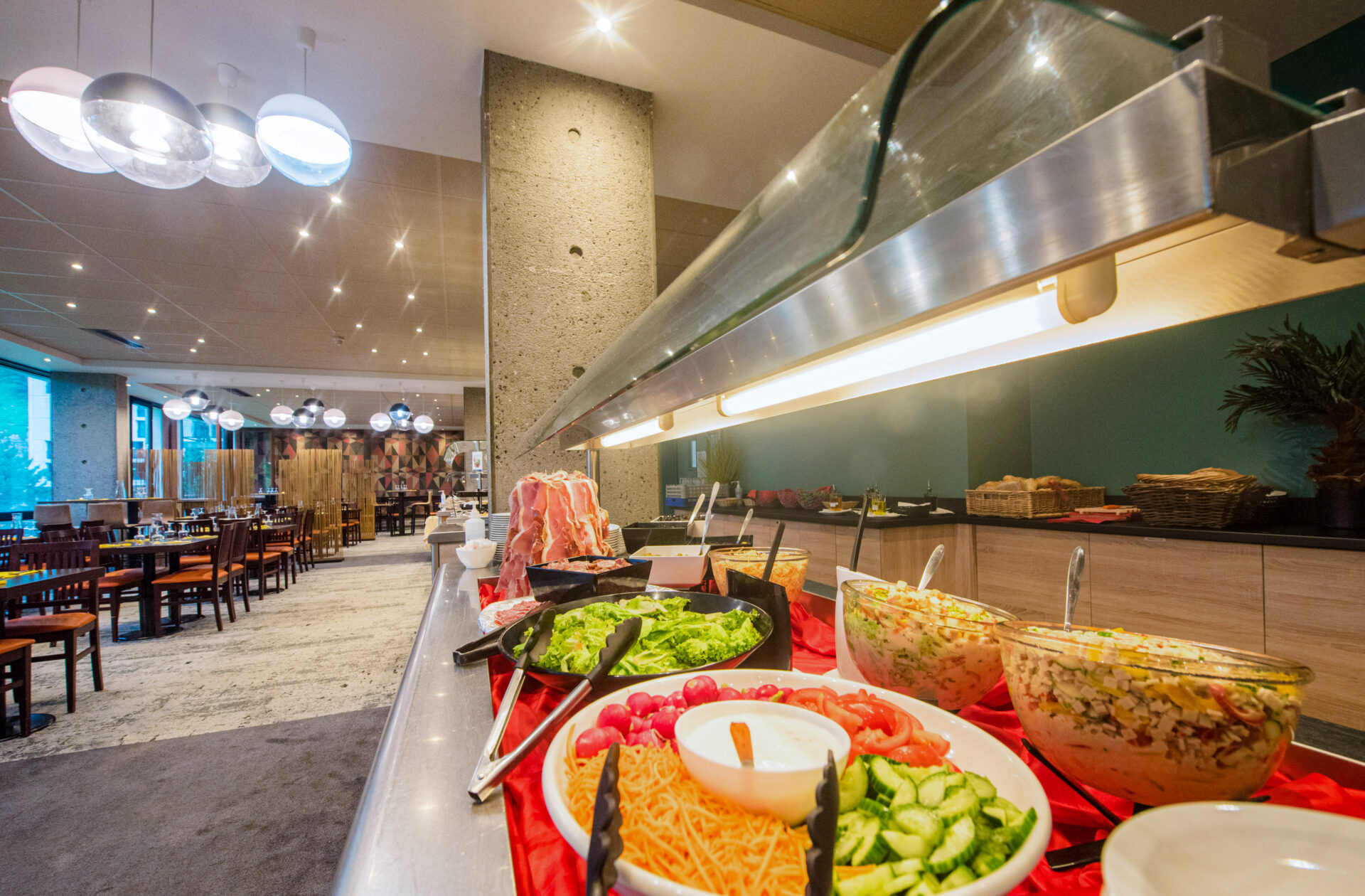 An image of the buffet at Hotel Club MMV Le Flaine
