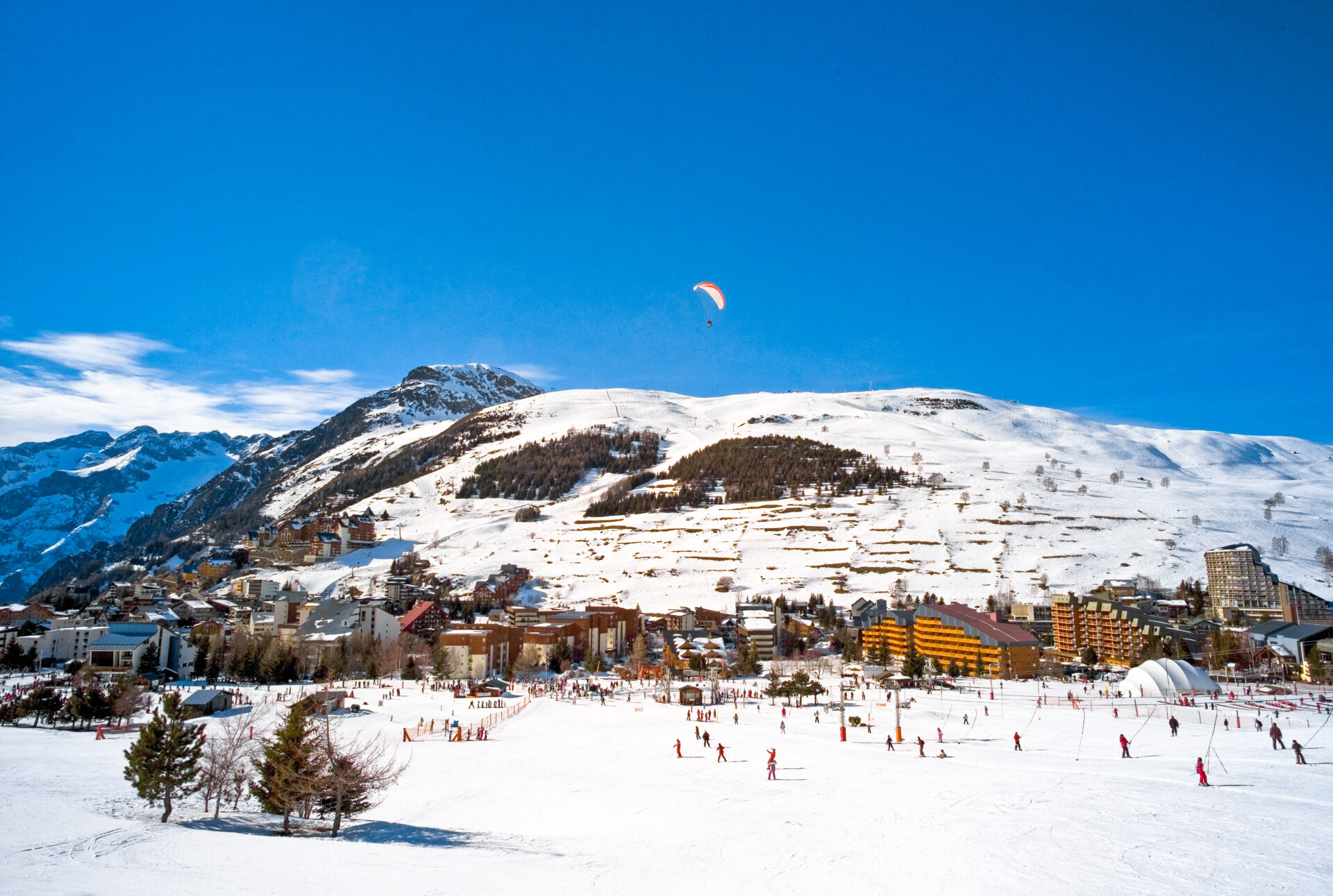 An image of Les Deux Alpes ski resort
