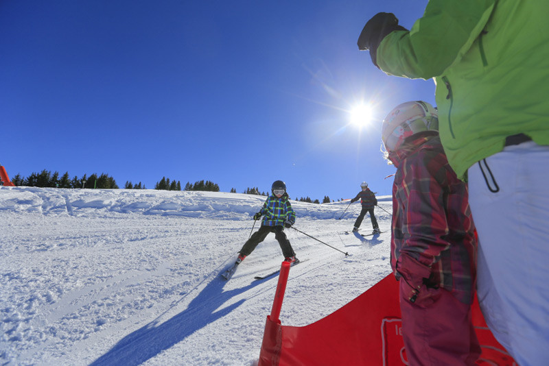 An image of a child on the pistes at Les Saisies