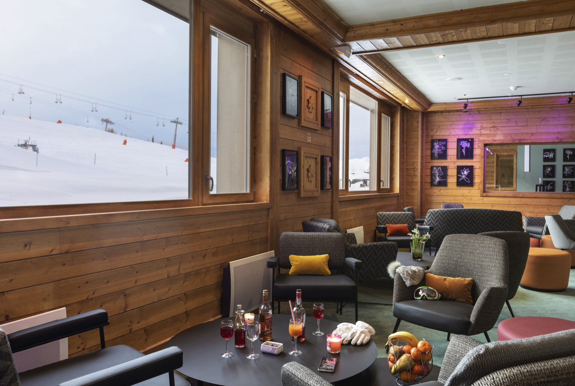 The seating in the lounge at MMV Plagne 2000