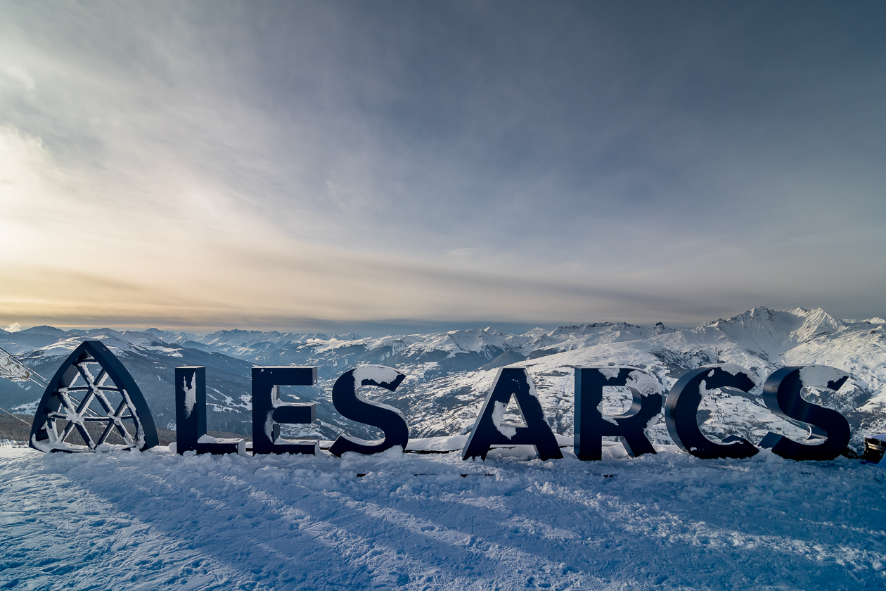 An image of the Les Arcs sign
