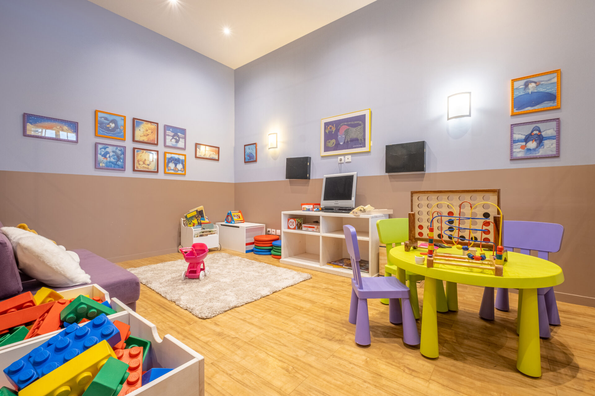 An image of the kids play room at Le Belmont Arc 1800